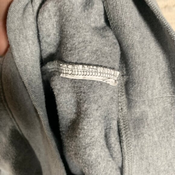 VANS WOMENS SMALL GRAY PULLOVER CREW NECK SWEATER COLORFUL LOGO SKATER - Picture 10 of 13